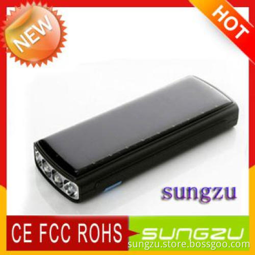 4 LED flashlights for iphone smartphone solar charger 2600MAh